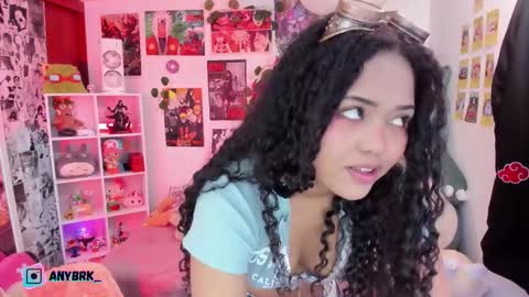 Snapshot of anyburkee chatting on 10-16-25, 01:06 Any online show from 10-16-25, 01:06