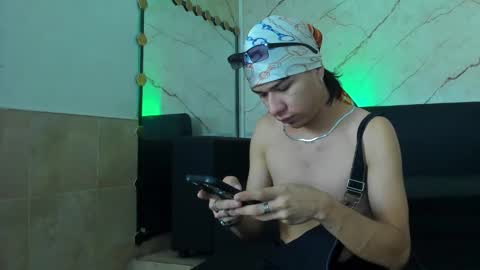 anyelo_sexyhot online show from 10-06-25, 10:45