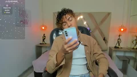 anyelotwink online show from 03-29-26, 05:40