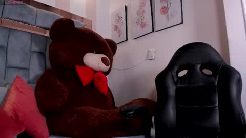 Anyi online show from 08-01-26, 02:27