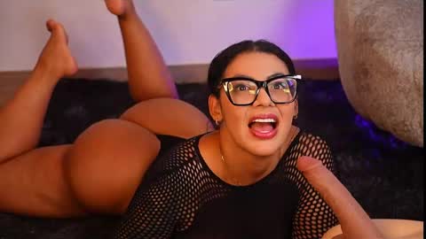 Snapshot of anyiled chatting on 03-26-26, 01:55 Dulce Maria online show from 03-26-26, 01:55