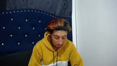 Snapshot of anyu_1306 chatting on 02-01-25, 04:03 anyu online show from 02-01-25, 04:03