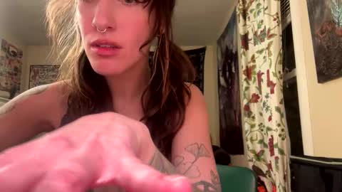 Snapshot of apacherose0 chatting on 02-09-25, 04:25 ApacheRose online show from 02-09-25, 04:25