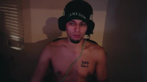 ApacheWithWebcam online show from 11-04-25, 04:33