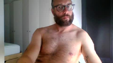 Snapshot of apc_3 chatting on 06-18-26, 09:14 apc_3 online show from 06-18-26, 09:14