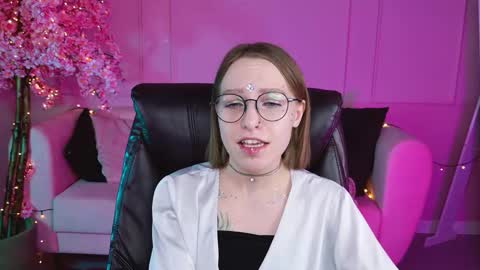 APHEX QUEEN online show from 01-13-25, 04:08