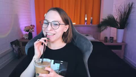 APHEX QUEEN online show from 01-14-25, 09:24