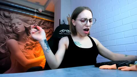 APHEX QUEEN online show from 02-03-25, 07:10