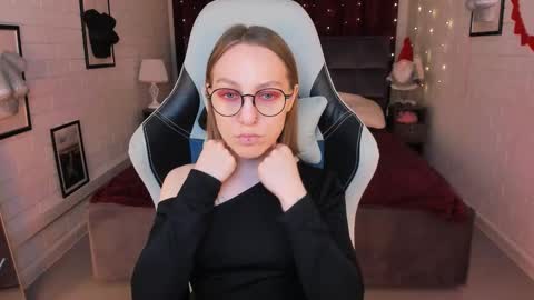 APHEX QUEEN online show from 02-10-25, 02:16