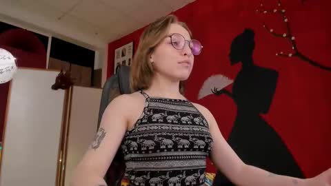 APHEX QUEEN online show from 02-18-25, 12:17