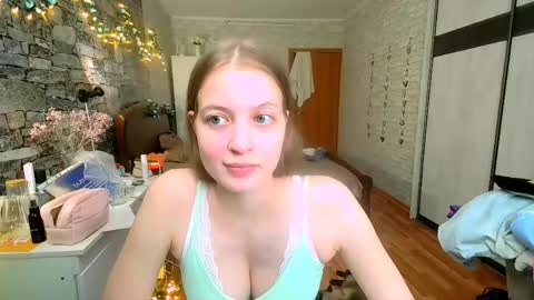 Aphrodite online show from 04-30-26, 02:23