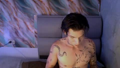 Apolo online show from 09-21-25, 05:25