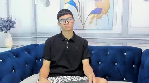   online show from 06-03-26, 01:08
