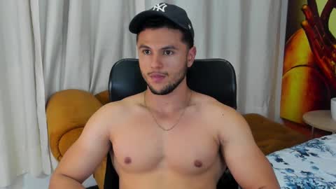 Snapshot of apolo_klein1 chatting on 02-23-25, 06:39 Apolo online show from 02-23-25, 06:39