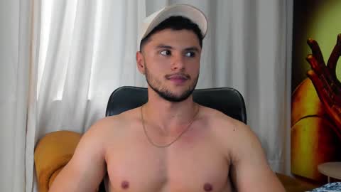 Snapshot of apolo_klein1 chatting on 02-23-25, 08:33 Apolo online show from 02-23-25, 08:33