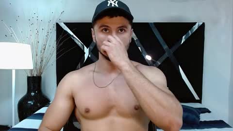 Snapshot of apolo_klein1 chatting on 02-26-25, 02:15 Apolo online show from 02-26-25, 02:15