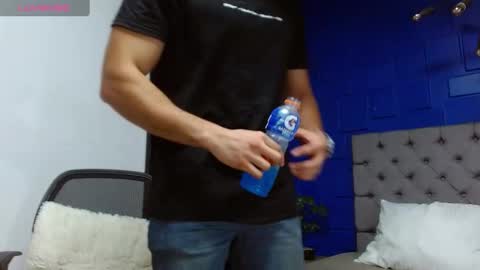 Snapshot of apolo_klein1 chatting on 03-01-25, 02:23 Apolo online show from 03-01-25, 02:23