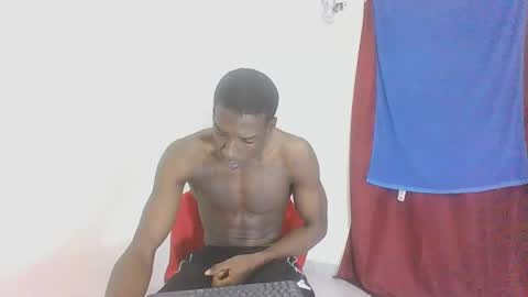 Snapshot of apoloblackbig chatting on 02-16-25, 04:10 apoloblackbig online show from 02-16-25, 04:10