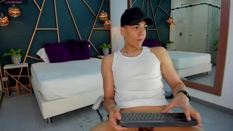 apolojackson2 online show from 05-30-26, 12:46