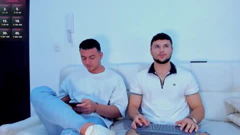 Snapshot of apoloklein_ chatting on 01-10-26, 04:14 Apolo Klein online show from 01-10-26, 04:14