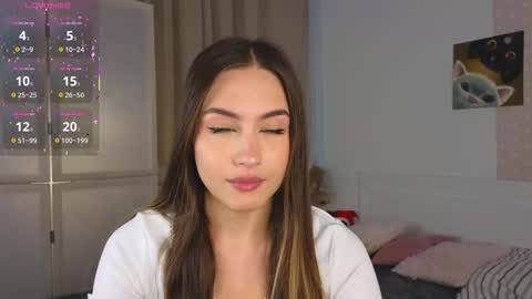 Vicki online show from 10-06-25, 09:07