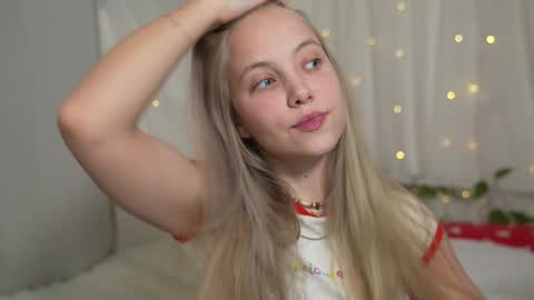  REYNA  my friend   online show from 12-22-24, 08:05