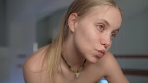  REYNA  my friend   online show from 01-17-25, 06:12