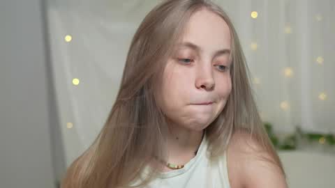  REYNA  my friend   online show from 01-28-25, 02:42