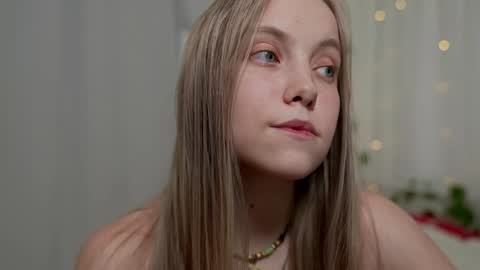  REYNA  my friend   online show from 02-07-25, 08:42