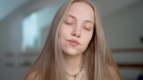  REYNA  my friend   online show from 02-13-25, 07:56