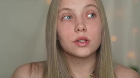  REYNA  my friend   online show from 02-27-25, 03:05