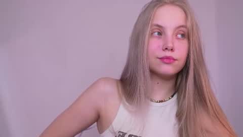  REYNA  my friend   online show from 03-06-25, 03:35