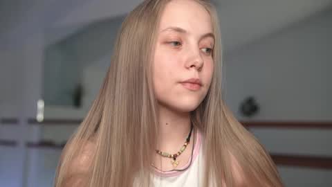  REYNA  my friend   online show from 03-11-25, 03:02