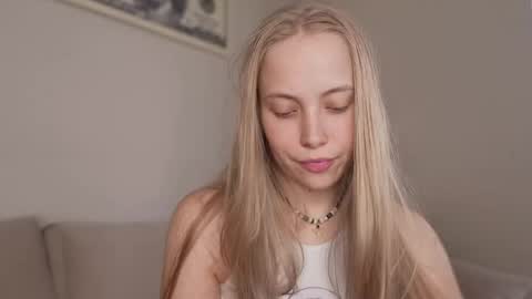  REYNA  my friend   online show from 05-31-26, 04:14