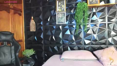 apprilfoxx online show from 02-04-26, 11:49