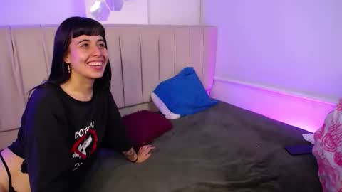 aprhil_blaze online show from 10-22-25, 09:14