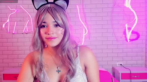 Snapshot of apriil_cute chatting on 01-02-25, 12:46 April online show from 01-02-25, 12:46