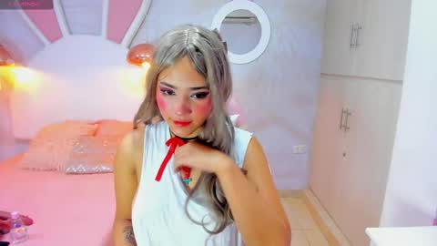 Snapshot of apriil_cute chatting on 03-01-25, 01:07 April online show from 03-01-25, 01:07