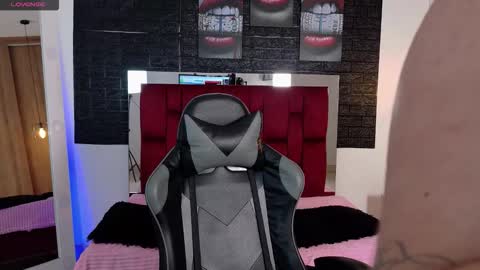 Snapshot of april1_sc chatting on 10-10-25, 02:05 April SC online show from 10-10-25, 02:05