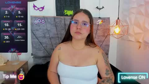 Snapshot of april1_sc chatting on 10-16-25, 08:32 April SC online show from 10-16-25, 08:32