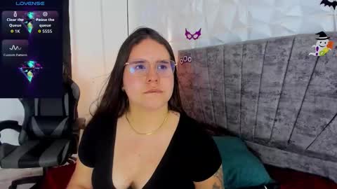 Snapshot of april1_sc chatting on 10-30-25, 09:26 April SC online show from 10-30-25, 09:26