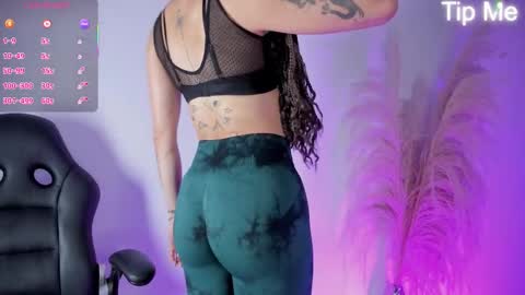  April  online show from 03-25-26, 01:17