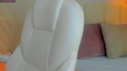 Snapshot of april_ebony18_ chatting on 05-09-26, 10:42 April online show from 05-09-26, 10:42