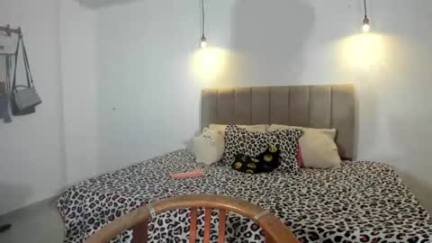 Snapshot of april_obssesion chatting on 06-02-26, 02:46 April online show from 06-02-26, 02:46