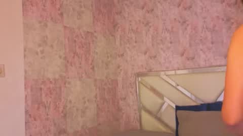 Isabella online show from 03-19-26, 09:19