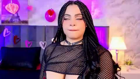 Snapshot of aprilkershaw chatting on 02-15-26, 01:09 aprilkershaw online show from 02-15-26, 01:09