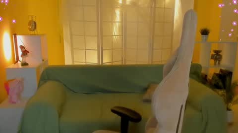 aprill_o_nill online show from 01-04-25, 01:21