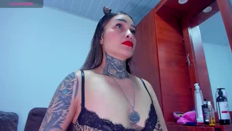 Snapshot of aprill_vagner chatting on 01-14-25, 01:15 Aprill Vagner online show from 01-14-25, 01:15