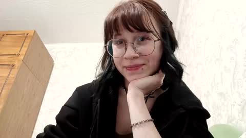 Triss online show from 02-09-26, 05:28