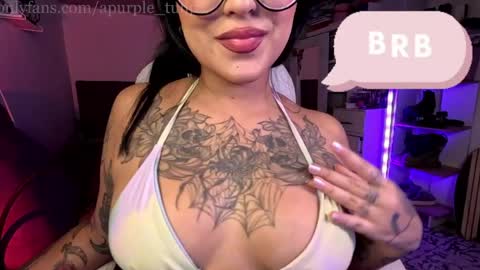 Snapshot of apurple_tulip chatting on 04-05-26, 04:53 online show from 04-05-26, 04:53